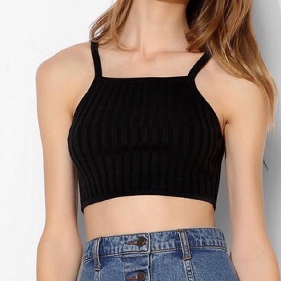 ✨ 2/$20 ✨ BDG CROPPED BLACK RIBBED CROP TOP✨ - Picture 2 of 4